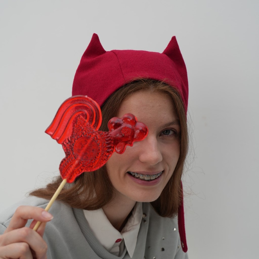 Чепчик с рожками